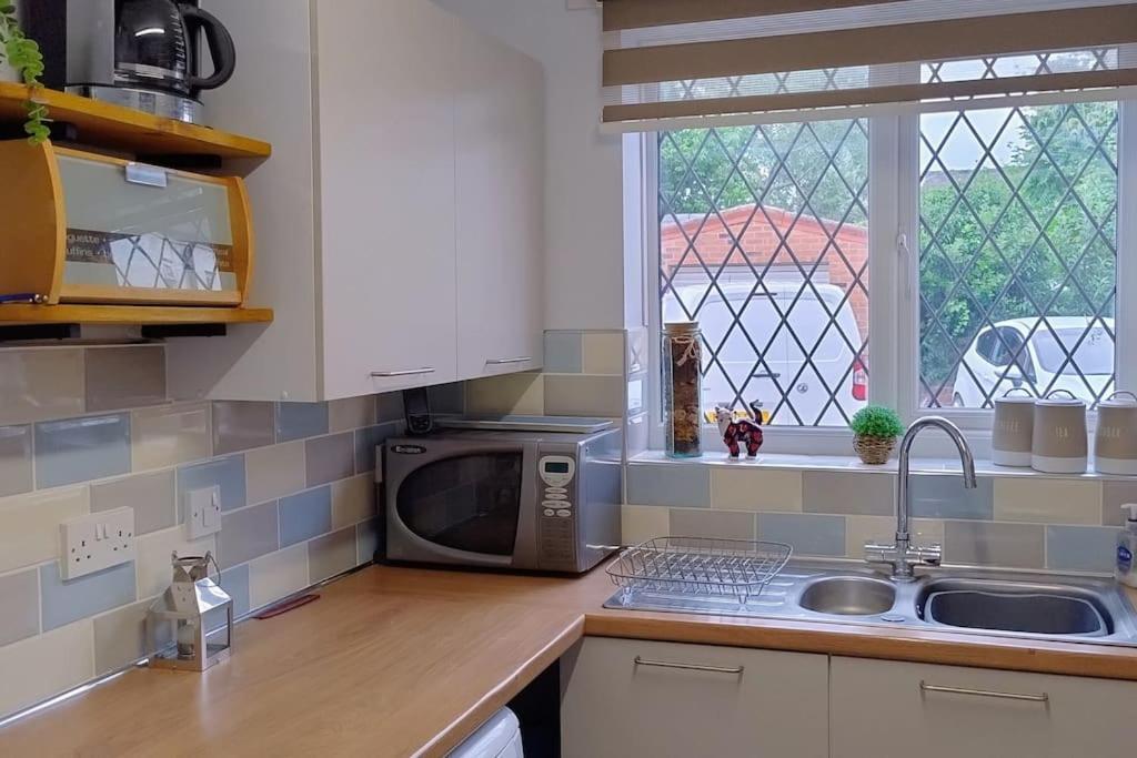 Ludlow Mews Town House With Free Parking Ngoại thất bức ảnh