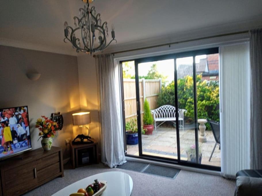 Ludlow Mews Town House With Free Parking Ngoại thất bức ảnh